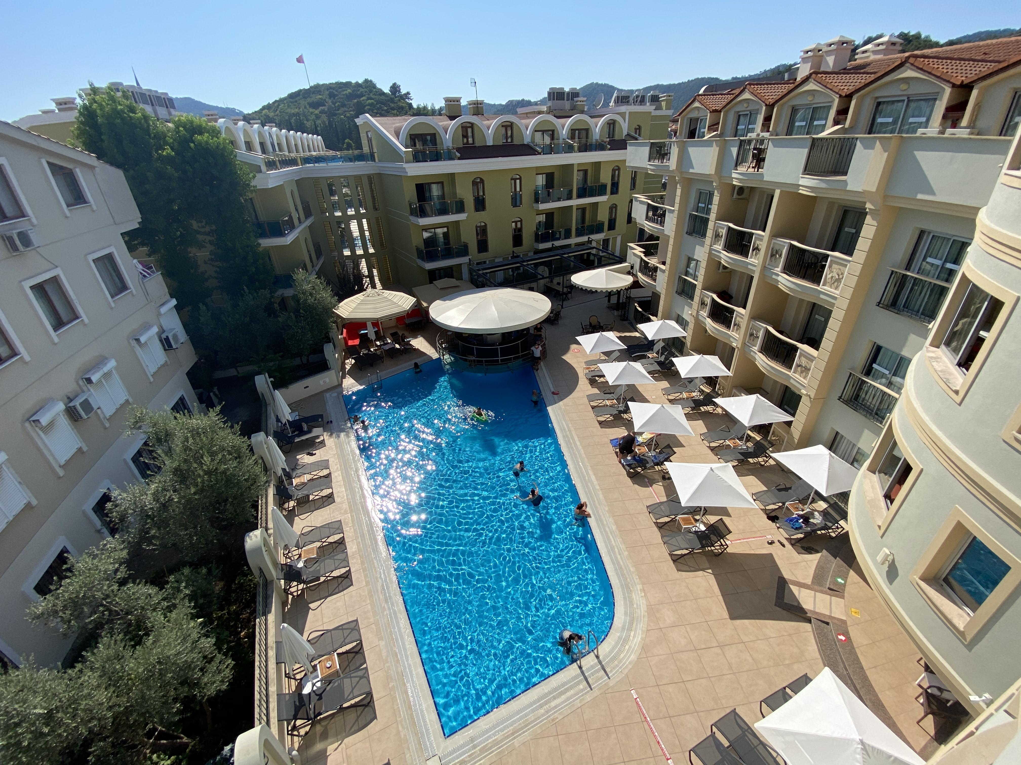 Otel Club Karakas