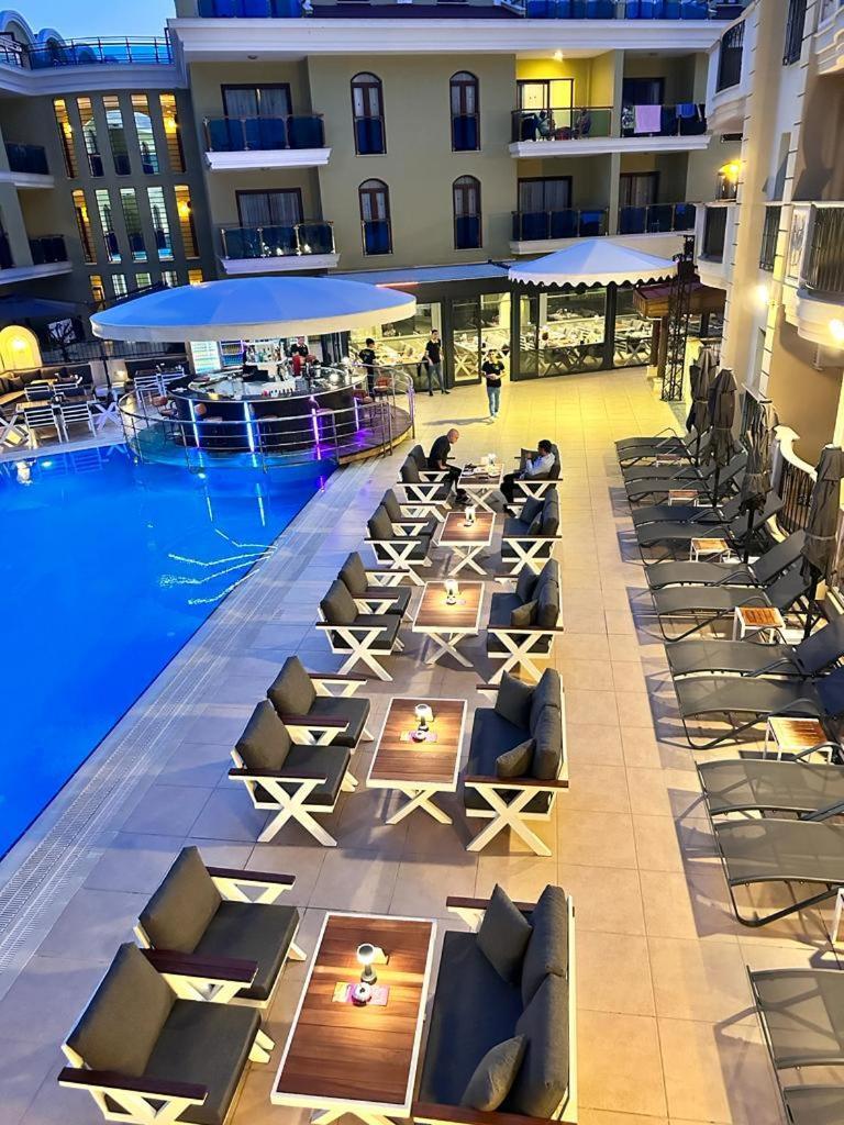 Club Karakas Otel 4*