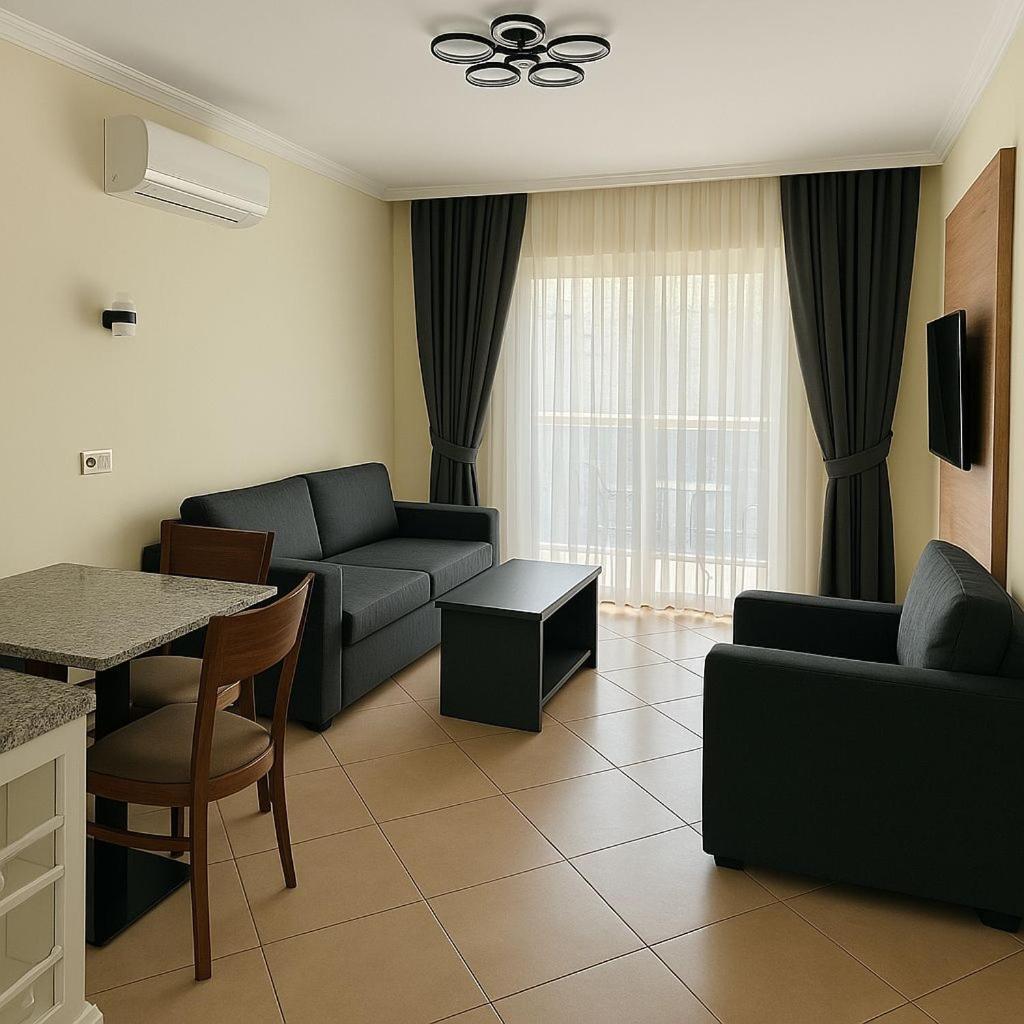 Otel Club Karakas 4*